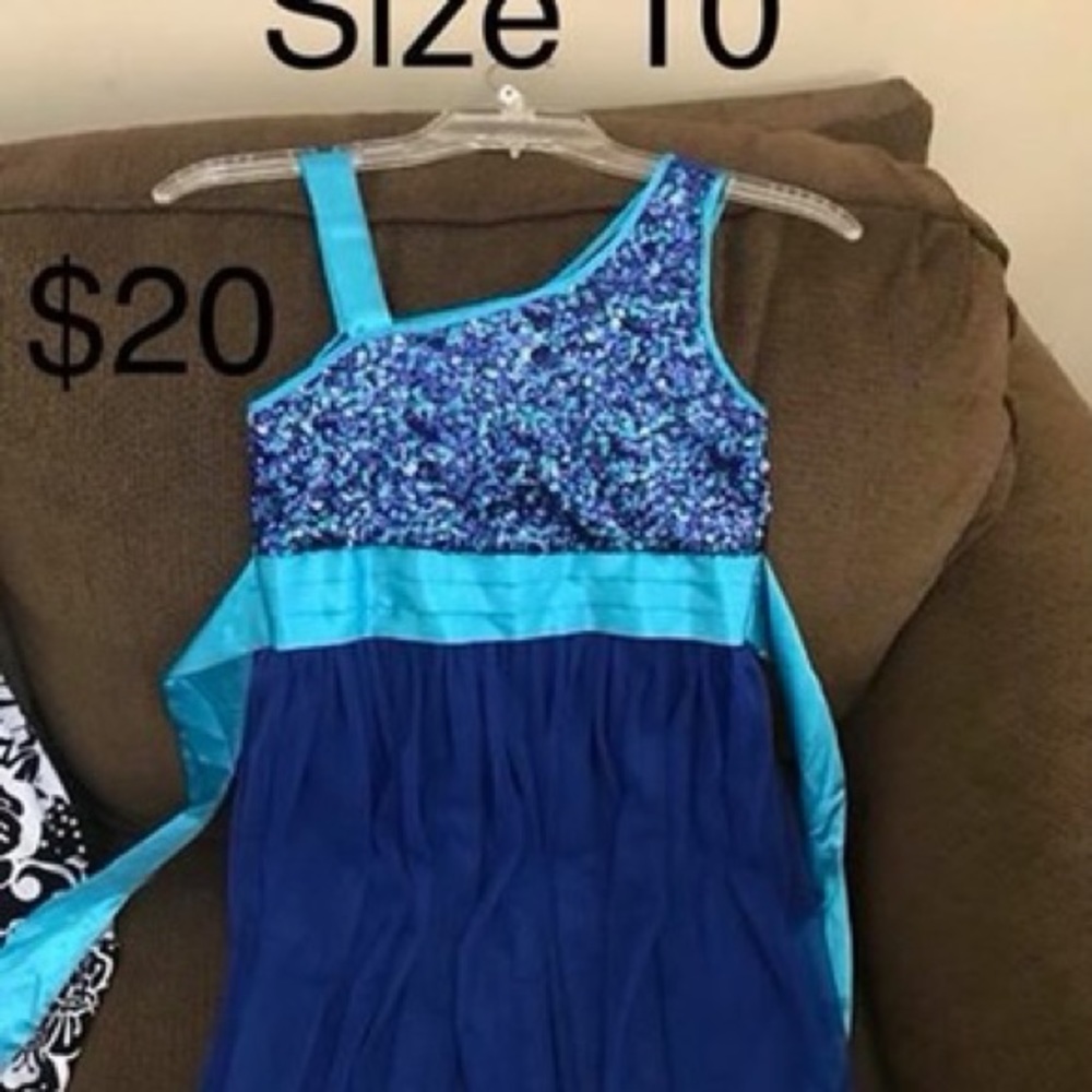 Girl’s Dresses